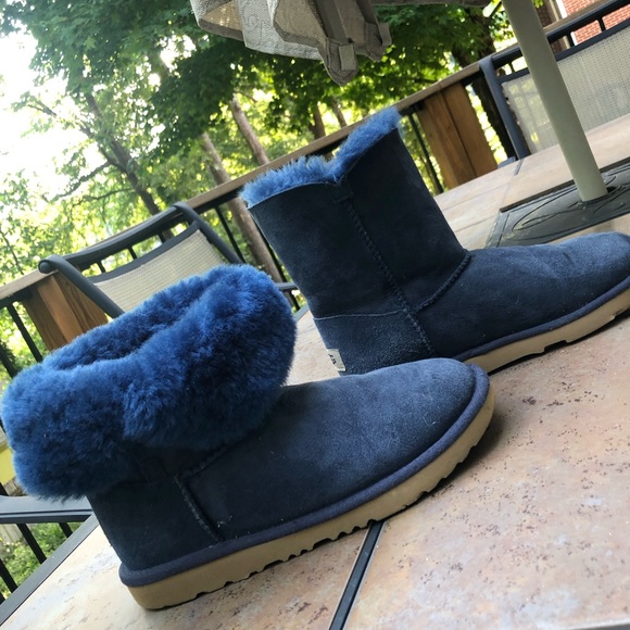 Ladies UGG Bailey Button Boot Sz 5 - Picture 6 of 8